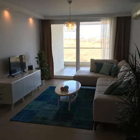 Babylon Beach Apartment