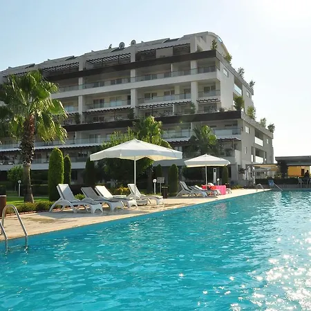 Babylon Beach Side
